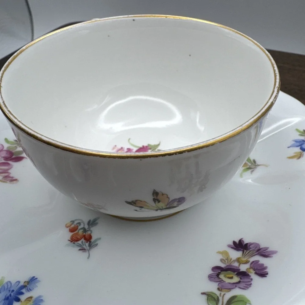 Meissen Flat Cup & Saucer Set Chinoiserie X Mark Crossed Swords Floral AS IS Vtg